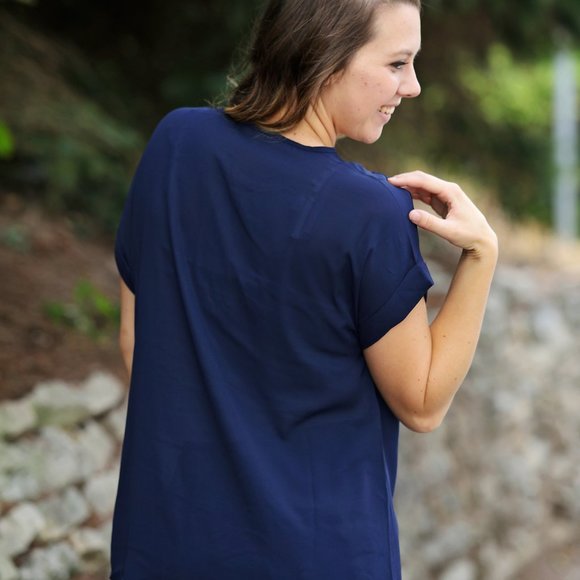 Light Weight Blouse Top - Picture 2 of 3